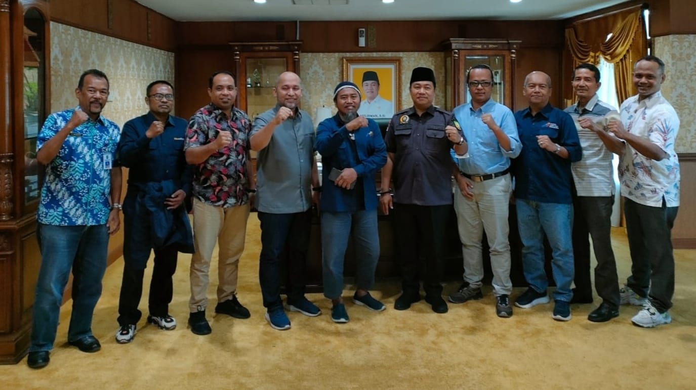 Usia pertemuan Pengurus AMSI Riau dengan Ketua DPRD Riau