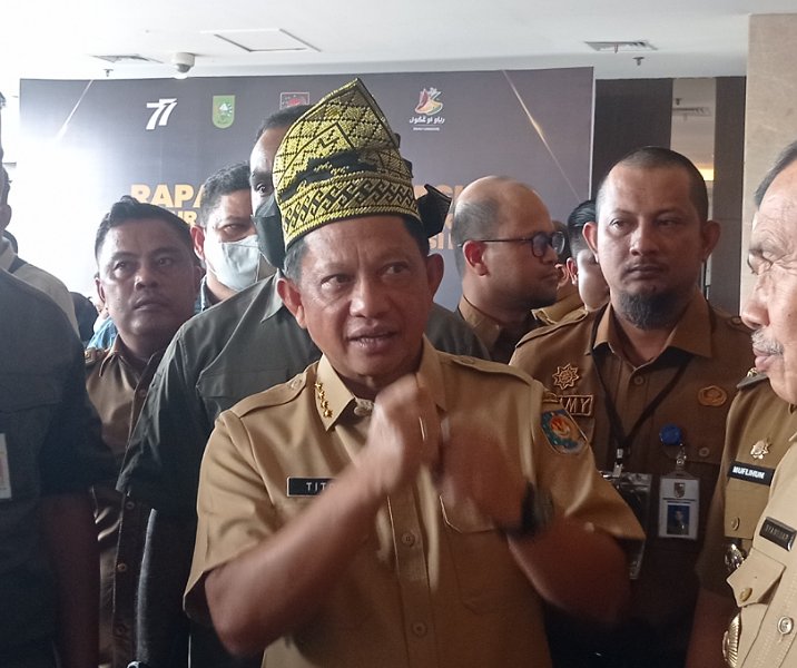 Mendagri Tito Karnavian saat di Pekanbaru, Selasa (8/11/2022). Foto: Surya/Riau1.