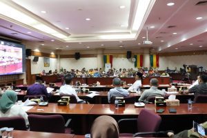 Rapat Banggar DPRD Riau bersama Pemprov Riau