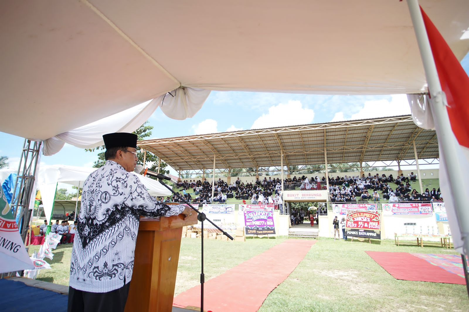 Bupati HM Wardan dalam arahannya