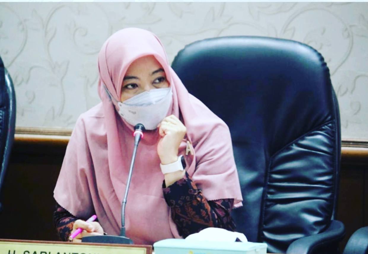 Anggota DPRD Riau, Arnita Sari