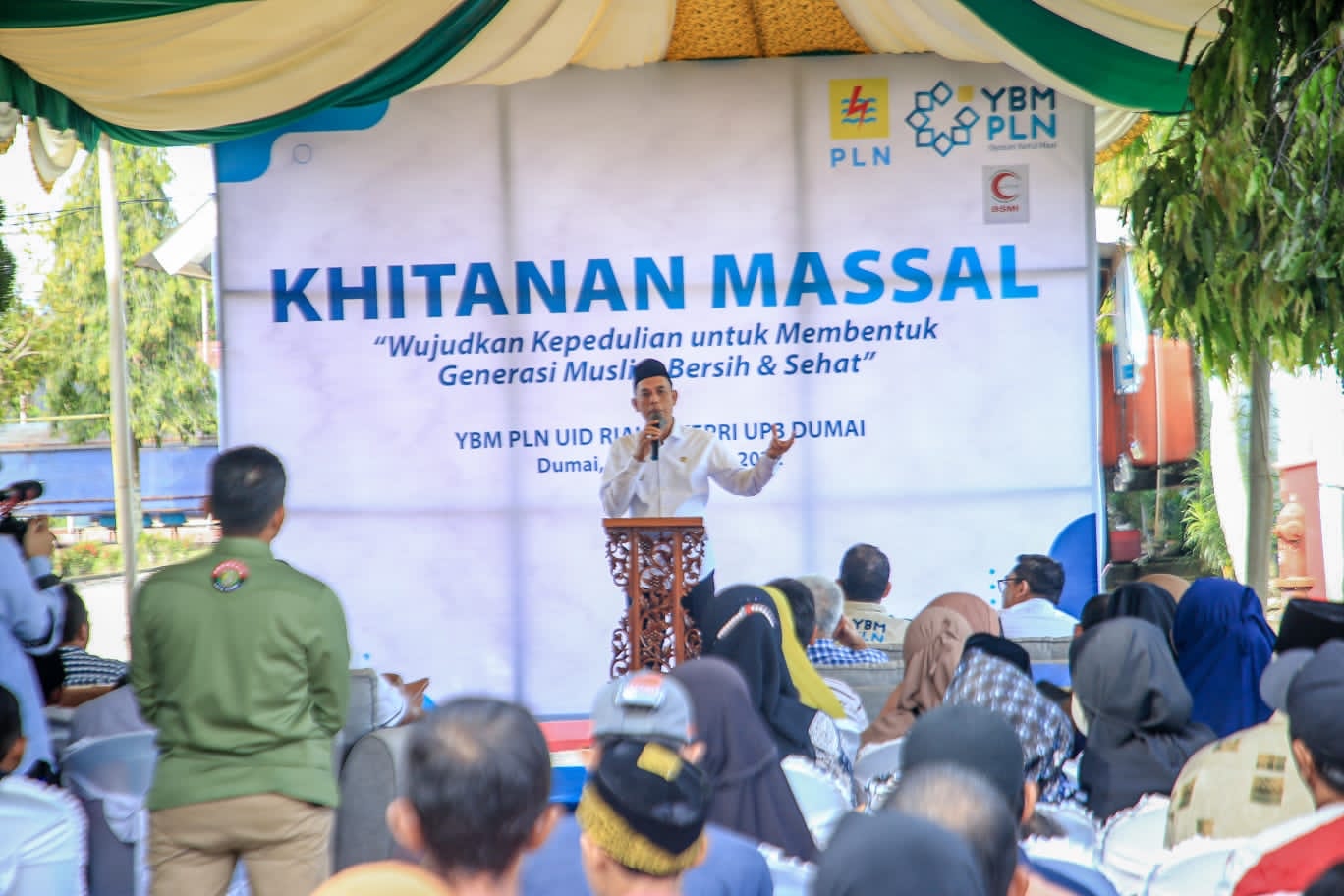 Wali Kota Dumai, Paisal dalam sambutanya di acara khitanan massal