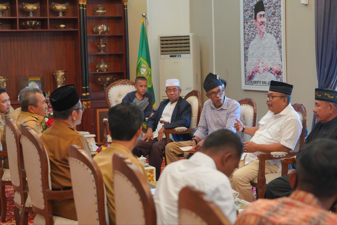 Pertemuan Gubri Syamsuar dengan Tokoh Adat Kuansing