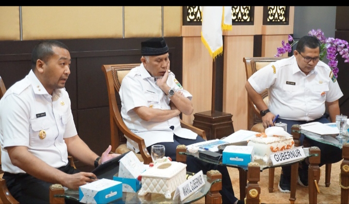 Gubernur, wakil gubernur dan Kepala Bappeda Sumbar