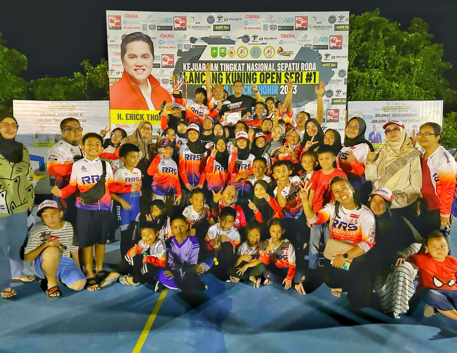 Klub Sepatu Roda Riau Roller Skate (RRS) Juara Umum Kategori Standar, pada Kejurnas Sepatu Roda Lancang Kuning Piala Erick Thohir 2023, di  Kota Siak, Provinsi Riau