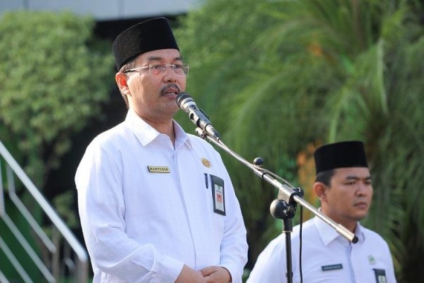 Kepala Kantor Wilayah Kementerian Agama Provinsi Riau Dr. H. Mahyudin
