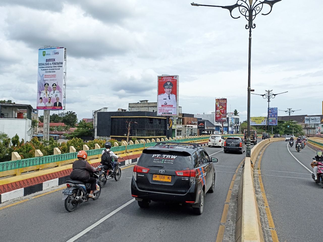 reklame pekanbaru - swastika advertising