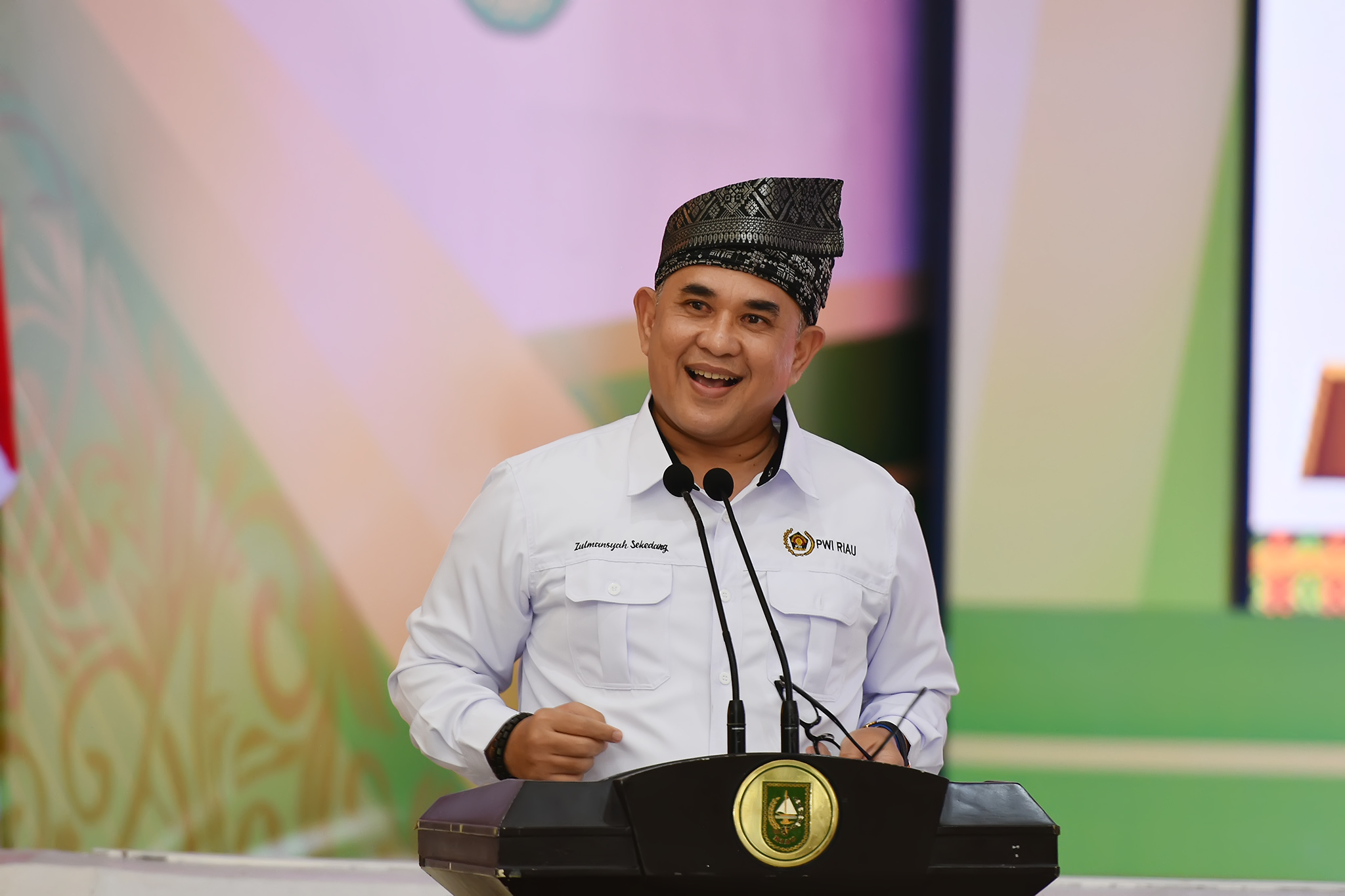 Ketua PWI Riau H Zulmansyah Sekedang