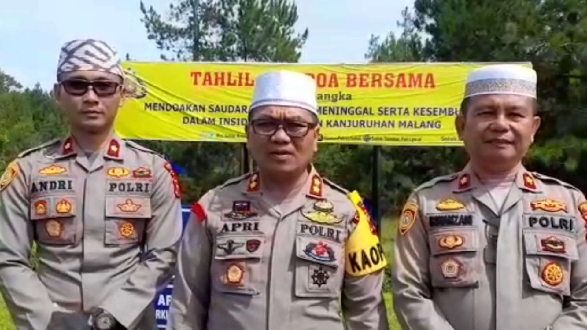 Kapolres Solok AKBP Apri Wibowo (tengah)