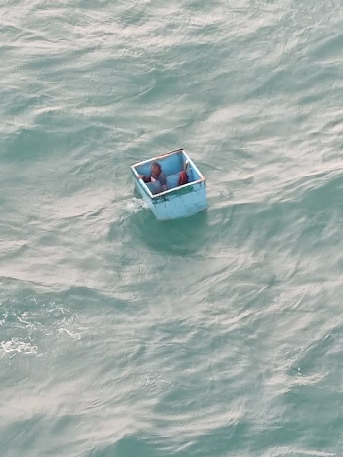Nelayan Bintan saat ditemukan di laut