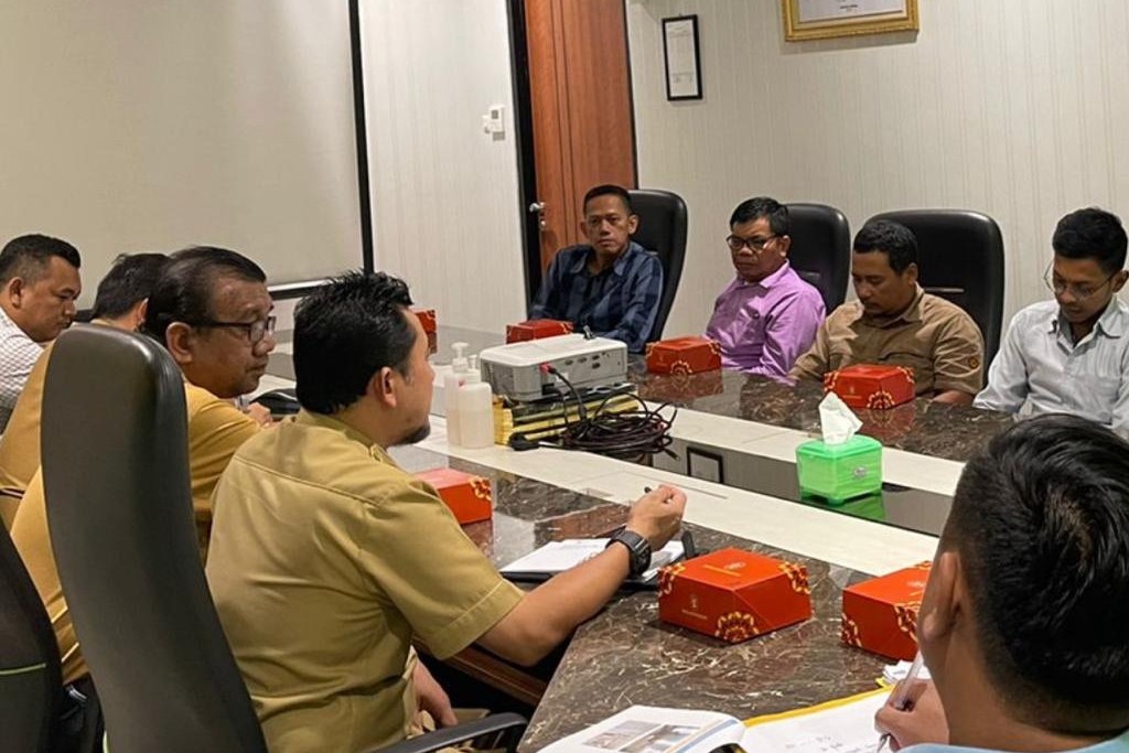 Pertemuan PUPR Riau dengan pihak PT  Bersinar Jesstive Mandiri
