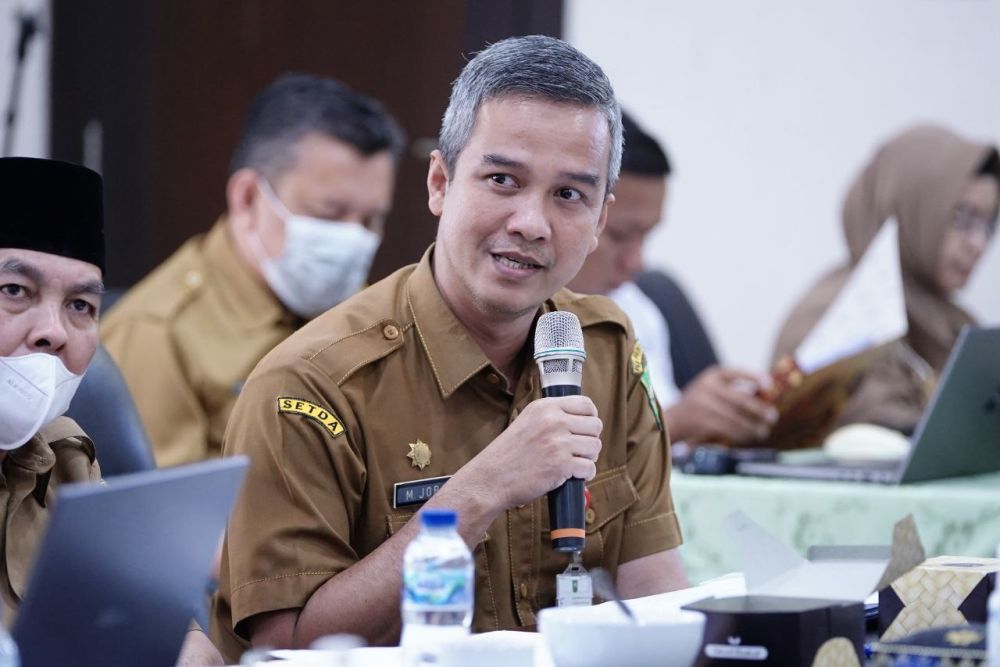 Plt Kepala Dinas Pendidikan Riau, M Job Kurniawan