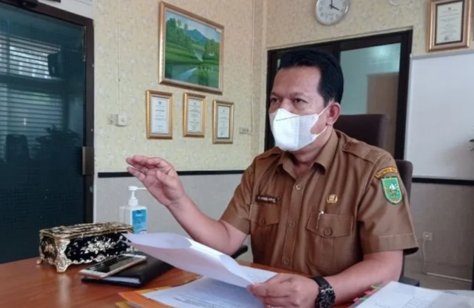Kepala Dinas Kesehatan Provinsi Riau, Zainal Arifin