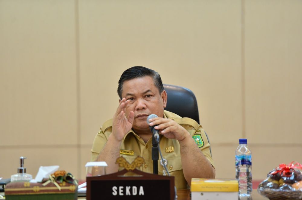 Sekdaprov Riau SF Hariyanto