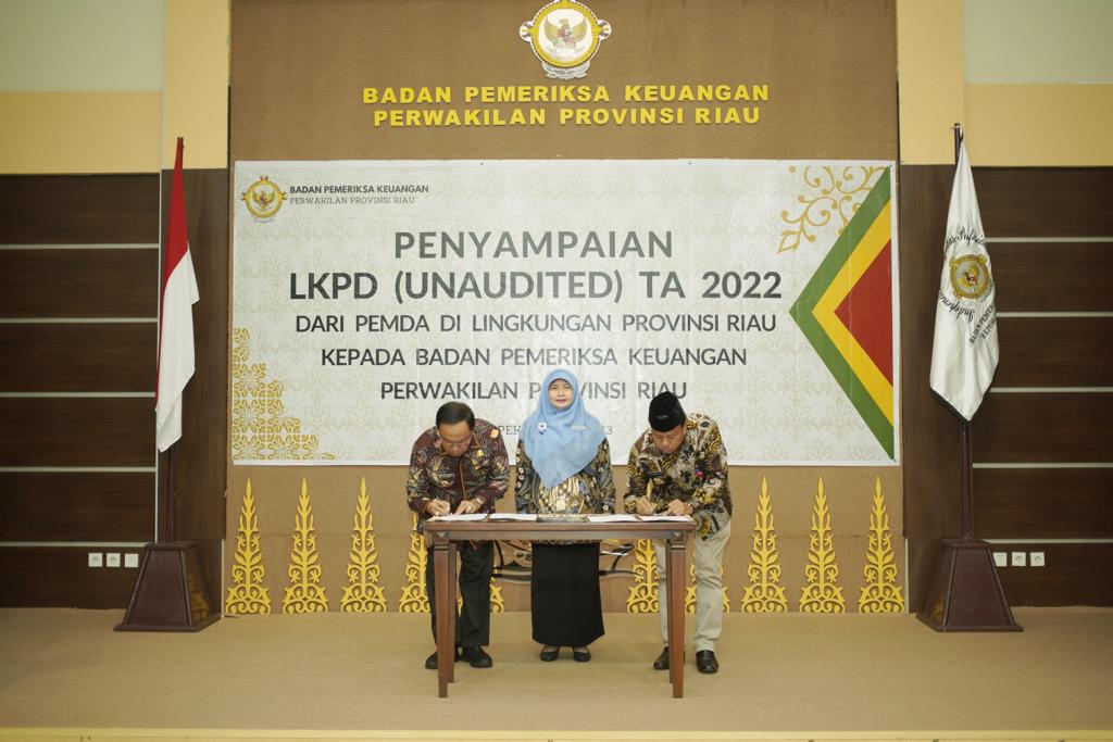 Penyerahan  LKPD Unaudited Tahun Anggaran 2022 Kabupaten Indragiri Hilir