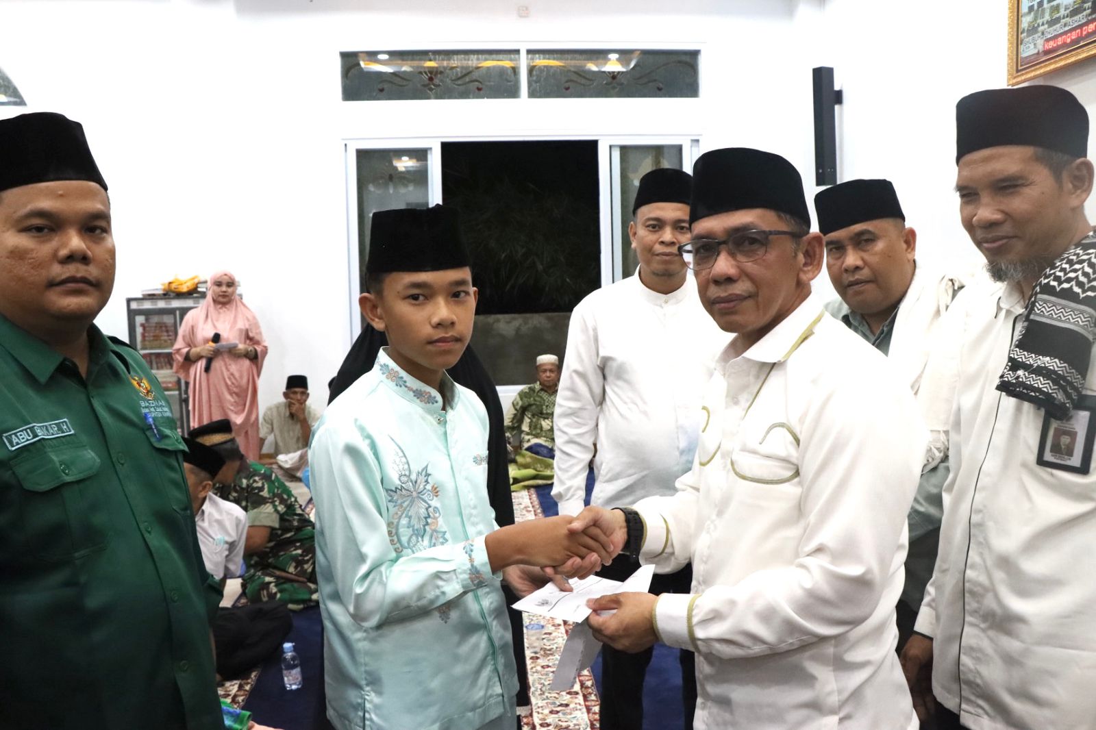 Sekda Kampar, Azwan saat safari ramadhan