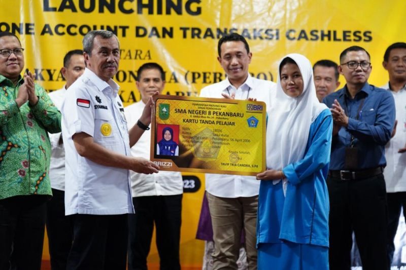 Peluncuran One Student One Account dan Transaksi Cashless