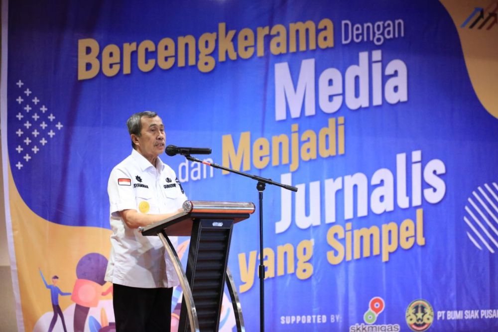 Gubernur Riau, Syamsuar dalam sambutannya saat buka pelatihan jurnalistik