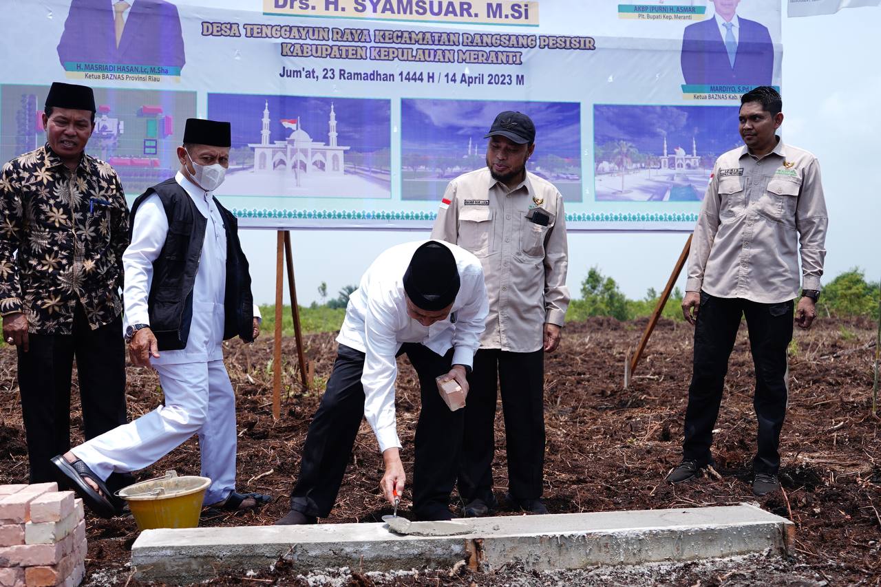 Peletakkan batu pertama pembangunan Pondok Pesantren Al Hidayah Baznas Riau