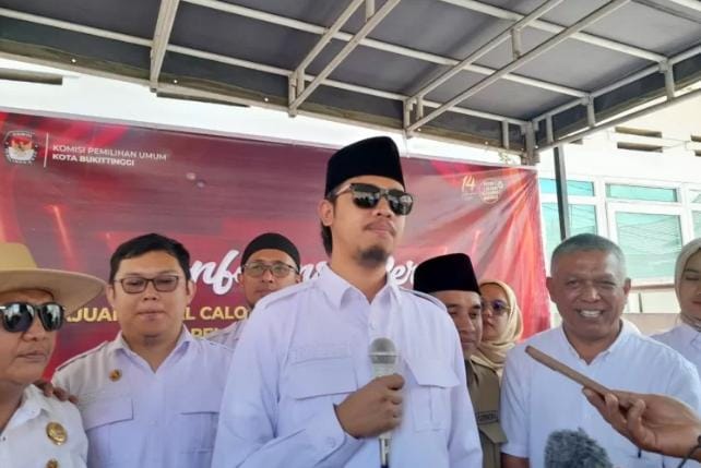 Pendaftaran Bacaleg Gerindra di KPU Bukittinggi