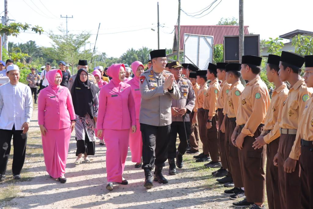 Kunker Kapolda Riau Irjen Pol Mohammad Iqbal di Meranti