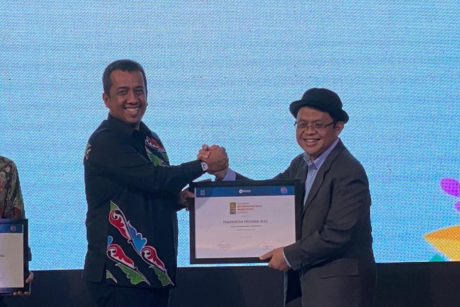 Penyeraha penghargaan Tourism Entrepreneurial Recognition 2023