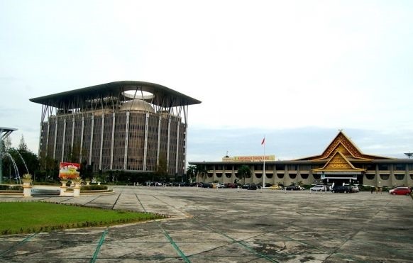Halaman Kantor Gubernur Riau