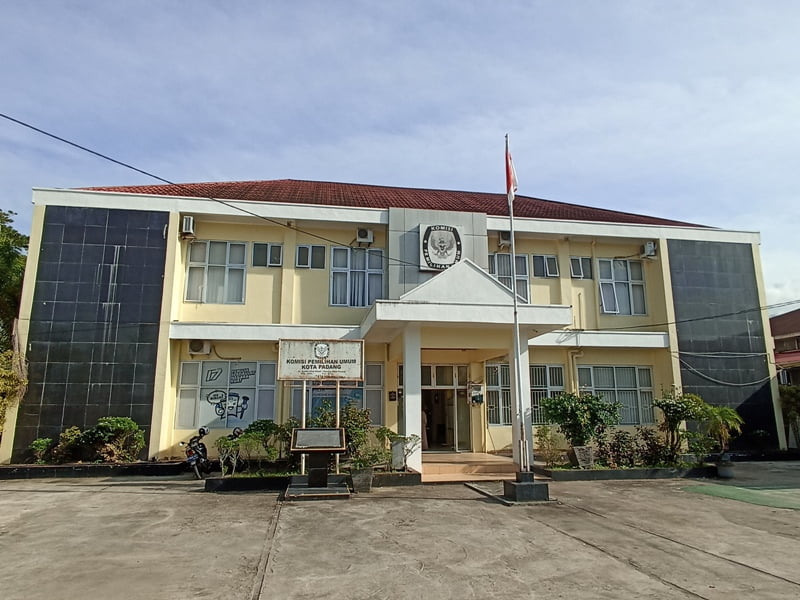 Kantor KPU Kota Padang