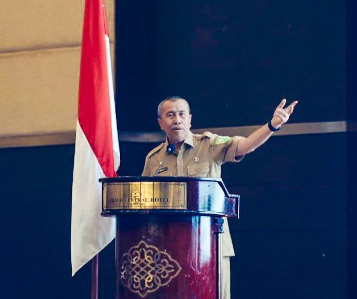 Gubri Syamsuar dalam rakor di Hotel Grand Central Pekanbaru, Senin (10/7/2023). Foto: Istimewa.