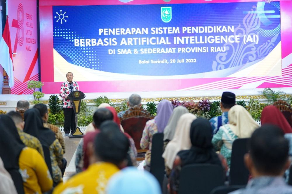 Sosialisasi penerapan sistem pendidikan berbasis  Artificial Intelligence