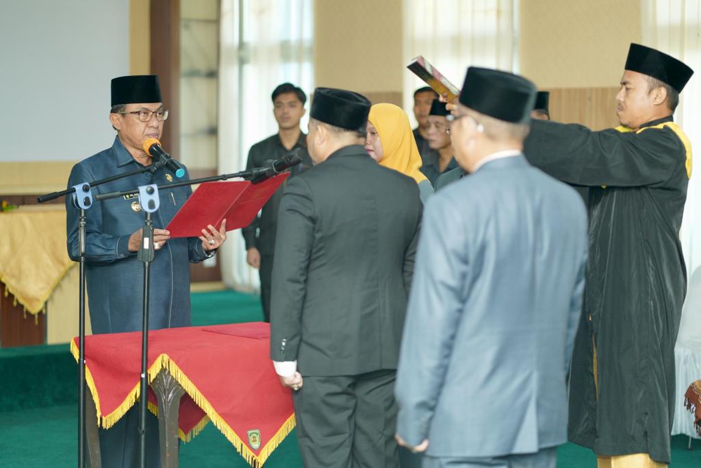 Pelantikan pejabat baru di lingkungan Pemkab Inhil