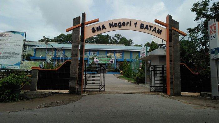 SMAN 1 Batam (Tribunebatam)