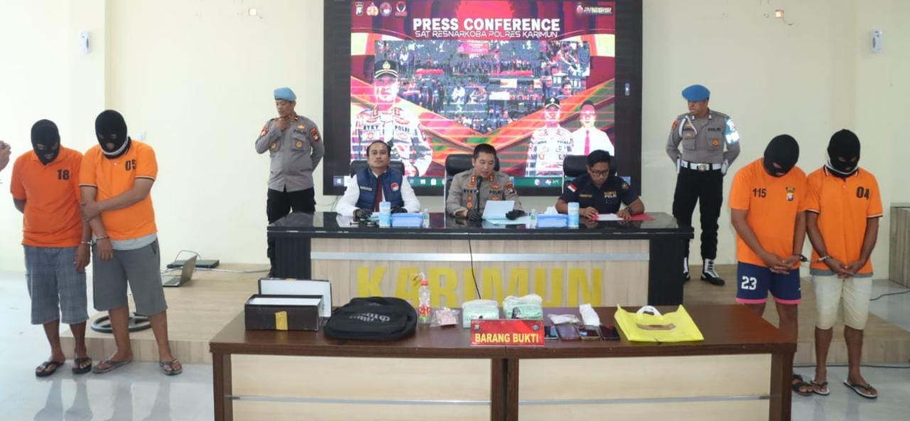 Konferensi pers kasus sabu di Polres Karimun