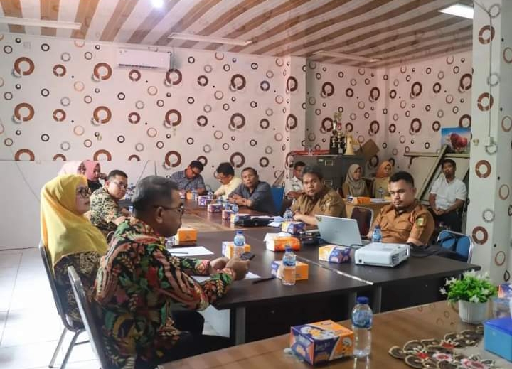 Pertemuan Komisi II DPRD Riau dengan  Disbunnak Kuansing