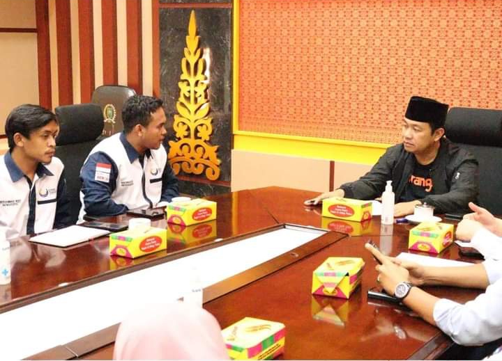 Pertemuan BEM Unri dengan Ketua DPRD Riau, Yulisman
