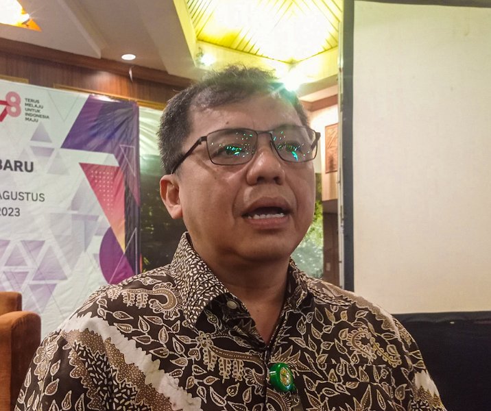 Direktur Pengelolaan Sampah Direktorat Jenderal PSLB3 KLHK Novrizal Tahar di sela-sela sosialisasi Sampah Spesifik, Kamis (10/8/2023). Foto: Surya/Riau1.