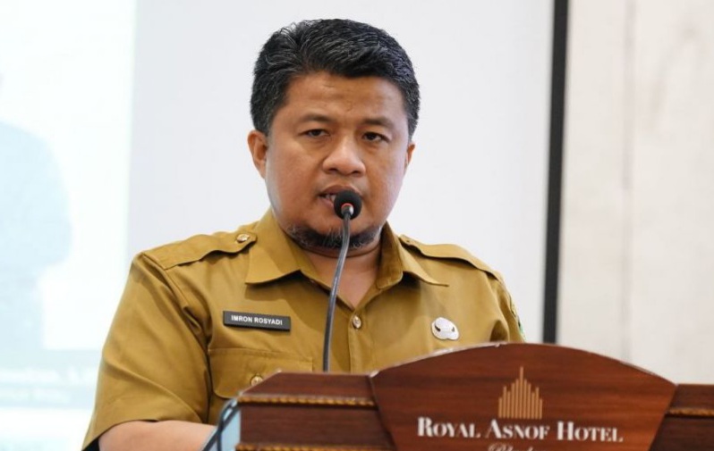 Kadisnakertrans Provinsi Riau, Imron Rosyadi