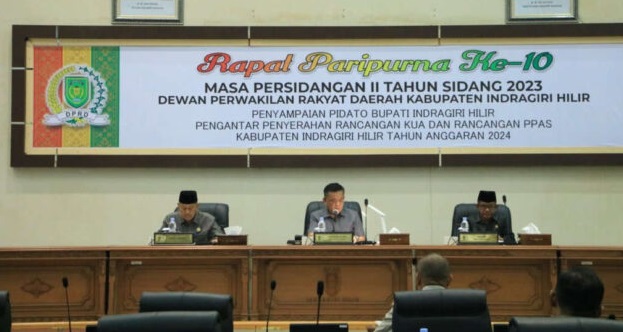 DPRD Inhil Gelar Rapat Paripurna Ke 10 Masa Sidang II Tahun 2023, Wakil Ketua I EdI Gunawan Pimpin Sidang.