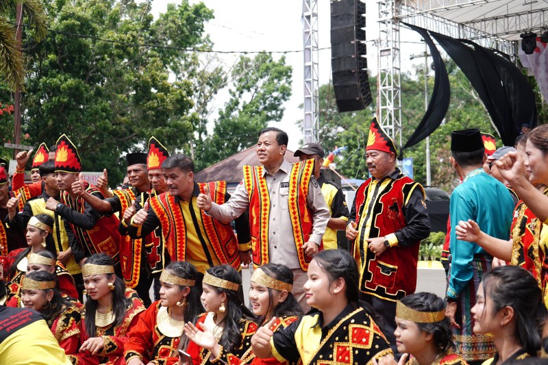 Bupati Kuansing Suhardiman Amby di pagelaran FPK