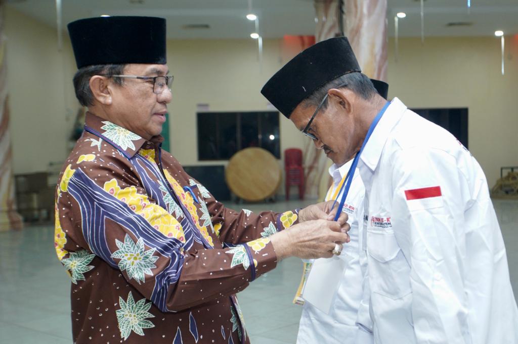 Bupati HM Wardan buka Bimtek RT/RW