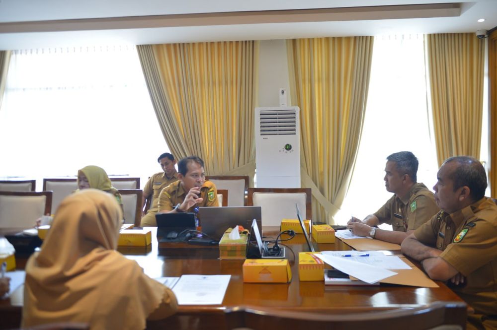 Pembahasan pembentukan UPT Pengelolaan Pangan Strategis di Riau