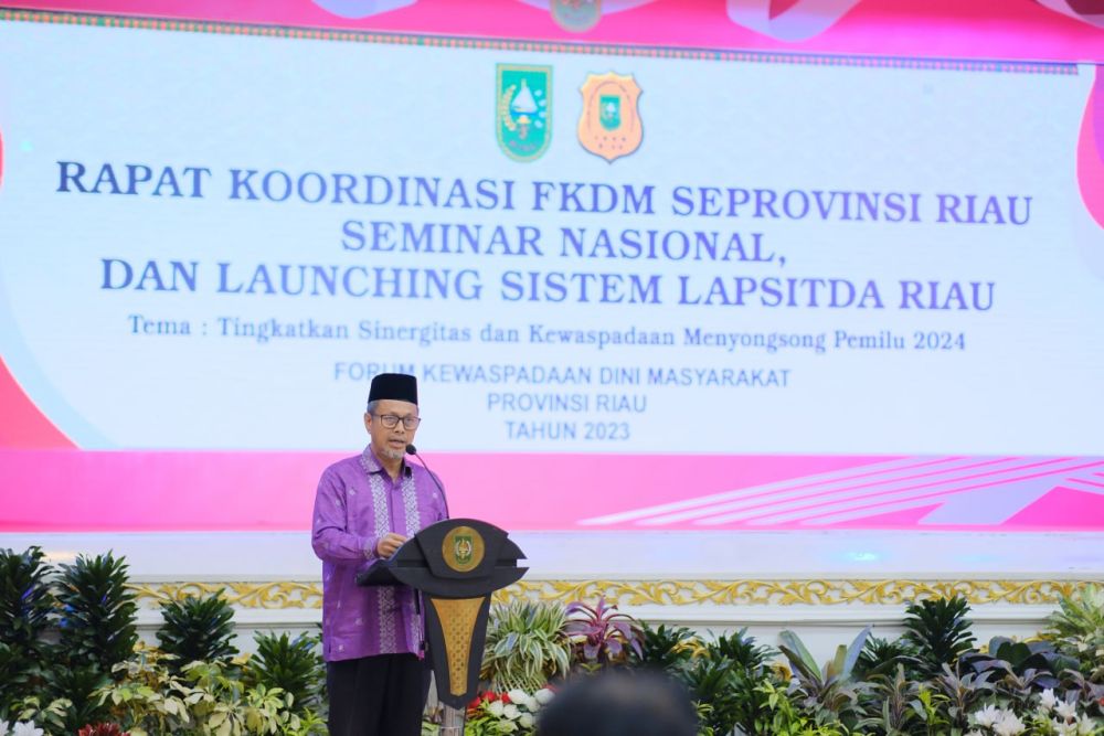 Asisten I Setdaprov Riau, Masrul Kasmy dalam arahannya