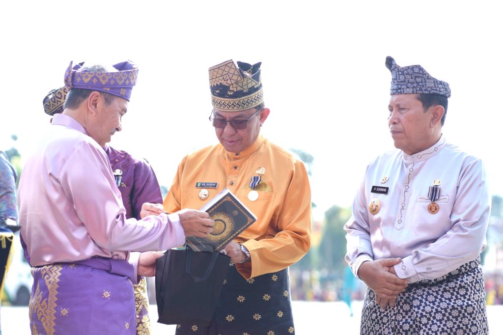 Gubri Syamsuar bersama HM Wardan