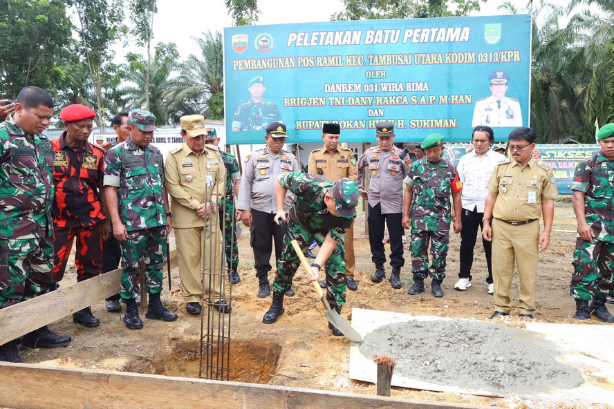 Pelatakan batu pertama pembangunan Koramil 11 Kecamatan Tambusai Utara