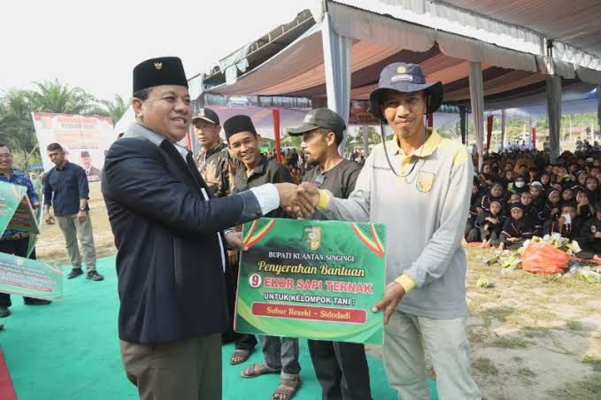 Kunjungan kerja Bupati Suhardiman Amby di kecamatan Logas Tanah Datar