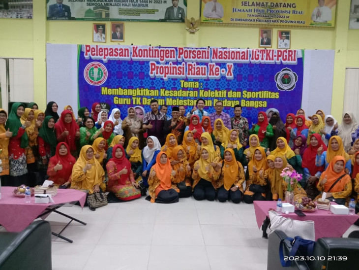Pelepasan Kontingen Porseni IGTKI-PGRI Riau