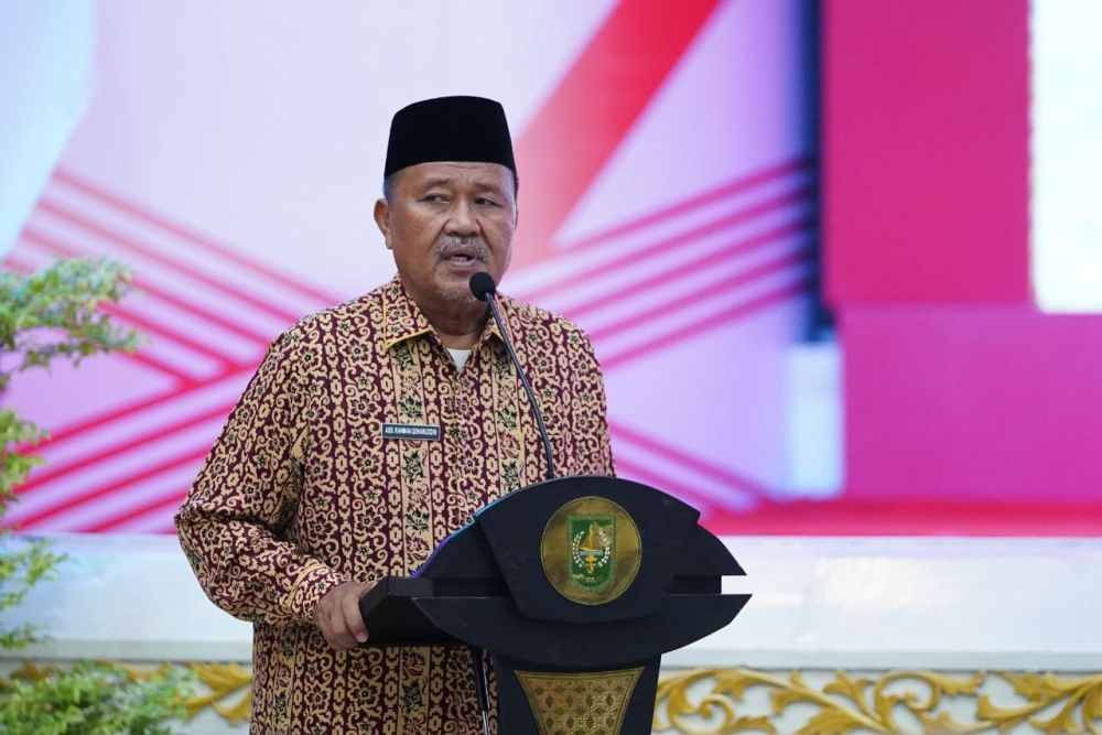 Ketua Umum FKUB Provinsi Riau, Abd Rahman Qoharuddin