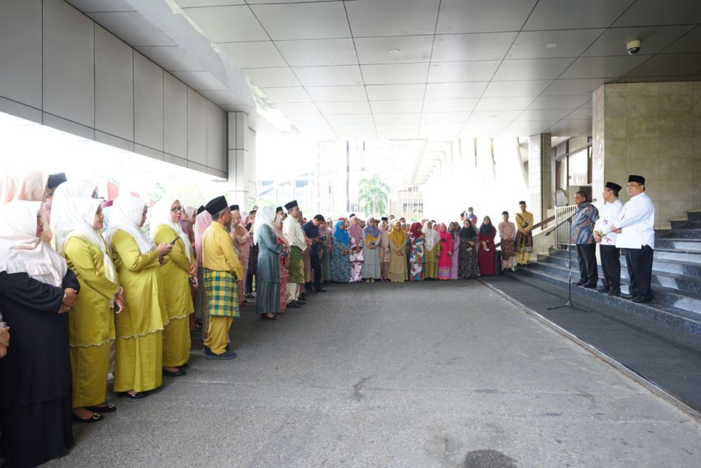 Gubri Syamsuar berpamitan pada pegawai Pemprov Riau