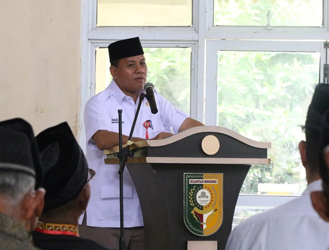 Bupati Kuansing, Suhardiman Amby