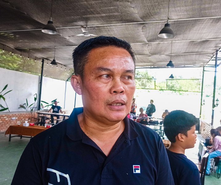 Kepala Disketapang Pekanbaru Maisisco saat meninjau pasar murah di Tenayan Raya, beberapa hari lalu. Foto: Istimewa.